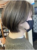 白髪ぼかしハイライト/イヤリングカラー/ショートボブ/20代30代