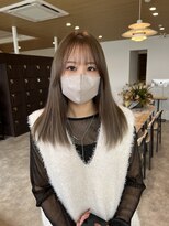 ビスポーク(BESPOKE)&nbsp;大人可愛いアッシュグレージュダブルカラー