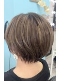 ショート　明るめベースのハイライト白髪ボカシ30代　40代 50代