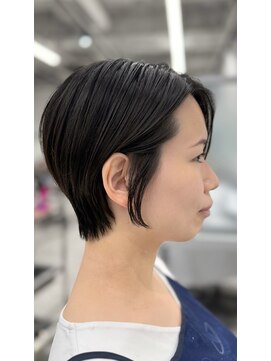 キートス(Kiitos) 大人ショート　耳掛けても可愛い　20代30代40代の方オススメヘア