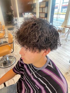 クラップス 横須賀中央店(CLAPS) 横須賀センターパートツイストパーマ緩めシャドウパーマフェード