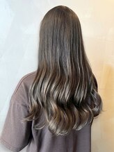 ヒース 姪浜(Heath) オリーブグレージュカラー 透明感カラー 20代 髪質改善 艶髪
