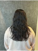 レイヤーカット+ロングウェーブパーマ