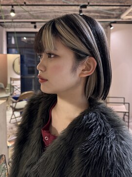 ルーム(Loom.) デザインカラー コントラストハイライト 切りっぱなしボブ