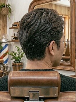 カットハウススズキ(CUT HOUSE SUZUKI)の写真/気軽に通えて、かっこよくキマる！経験豊富なベテランスタイリストがあなたのなりたいを叶えます！