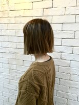 デュオ(DUO)&nbsp;切りっぱなしボブ　ベージュ系ハイライトカラー