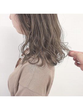 ガーランドウメダ(Garland umeda) リラックスウェーブ＿ミディアム＿000799