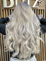 ラヴィエール(LAVIERE by R-EVOLUT)&nbsp;ハイライト/ケアブリーチ/レイヤーカット/髪質改善【柏/柏駅】