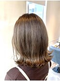 Apiuz Hair アッシュベージュの外ハネボブ
