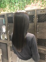 ナンバー リコ 名駅 ジャム 名古屋(N° rico JAM)&nbsp;就活実習黒染め　ブルーブラック　アッシュグレージュ