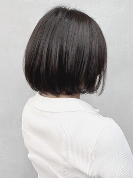 ミュラ(mulah) 暗髪地毛風カラーシアーグレージュ＊ナチュラルミニボブ