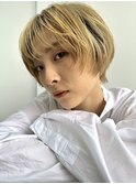 ハイトーンショート大人かわいいダブルカラーブリーチイエロー