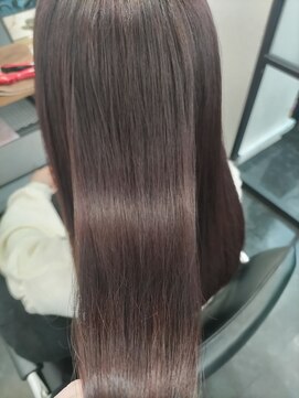 エスカーラ 町田(THE ESCALA) 斜めバング/グレージュカラー/シルキーベージュ［町田駅］