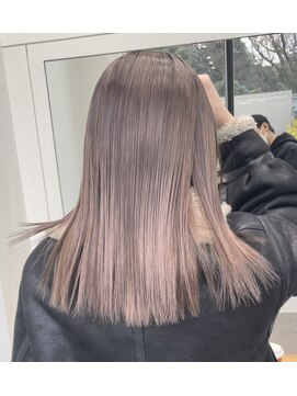 ヴァーディ オモテサンドウ(Vardy omotesando) シルバー・ハイトーン・ケアブリーチ・ダブルカラー・グレージュ