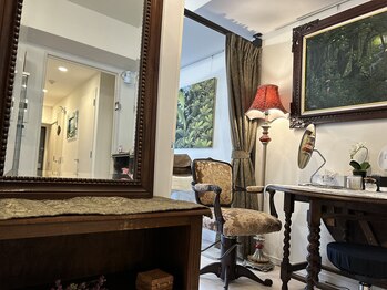 増毛エクステ&ウィッグ専門店　ヘアプラスオオサカ