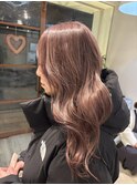 ピンクベージュ