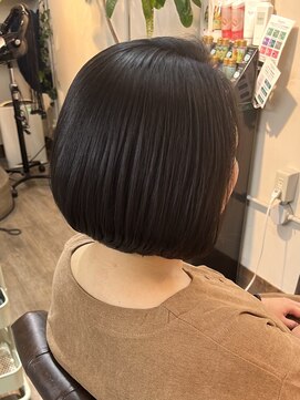 アティック(attic) ショートボブ/ボブ/ミディアム/ヘアドネーション/レイヤーカット