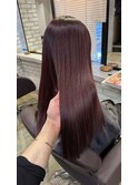 秋冬におすすめボルドーカラー