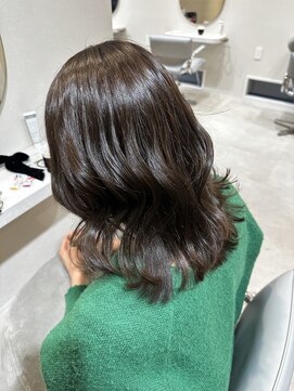 津市ロングレイヤーカットハッシュカット透明感カラー重めロング