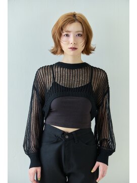 オレンジカラー/ミディアムレイヤー/顔周りレイヤーカット