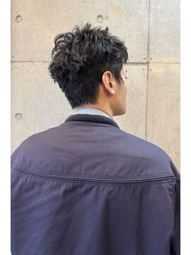 ファム(FAM) スパイキーショート 刈り上げないショート 恵比寿 中目黒