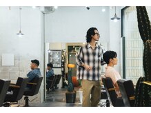 【HARBORの魅力】長年心斎橋エリアでメンズ特化デザイナーとして活躍してきたオーナーが手がけたサロン