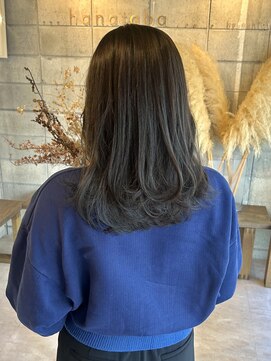 ソーイ ヘアアンドライフスタイル ショップ(SO-E HAIR&LIFESTYLE SHOP) アッシュカラー×ローレイヤースタイル