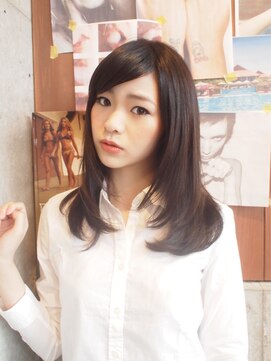 ファム(FAM) サラツヤベーシックセミロング