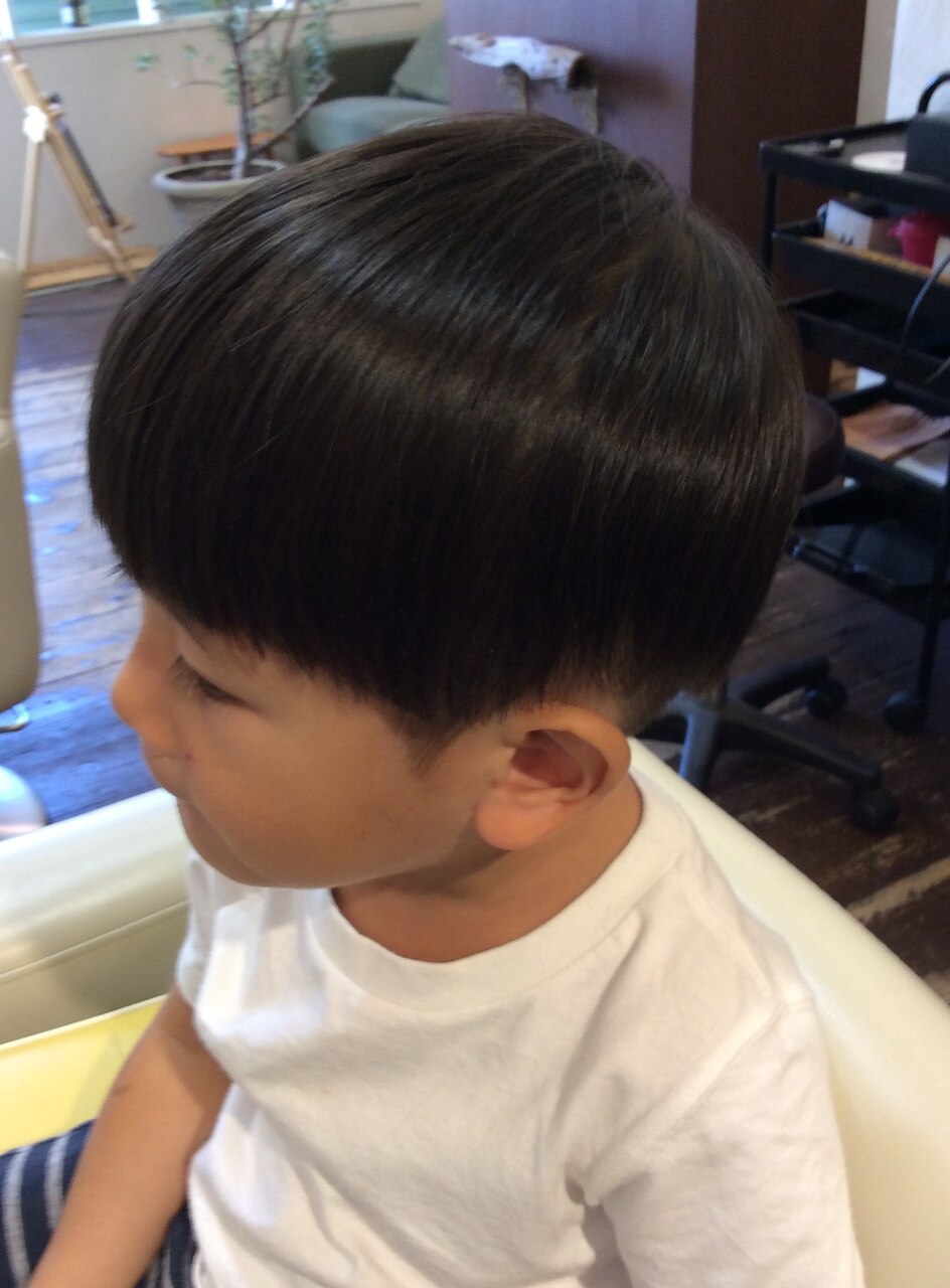 坊ちゃん刈り風ツーブロック：L002221628｜ヘアメイク クリア