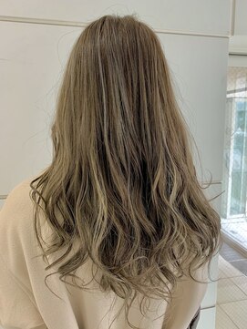 ヘアーロギア 栄店(hair LOGiA) ★hair LOGiA★　ダークブロンドのロング