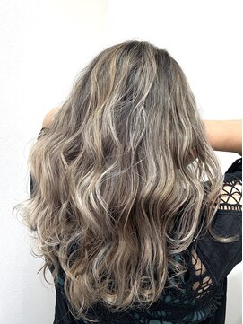 アミューズ(amuse) エアータッチ×グレージュ