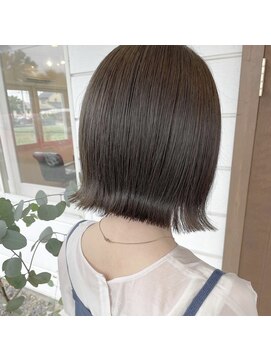 カフネ(CAFUNE) 外ハネ×カーキベージュ