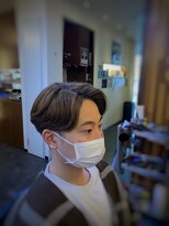 グッドマン バーバーショップ リョクチ(goodman barbar shop RYOKUCHI)&nbsp;ツーブロック刈り上げセンターパート