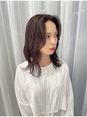 20代30代ハイトーンカラー大人ミディアムツヤ髪スタイル