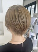 ミルクティーカラー×ショートボブ