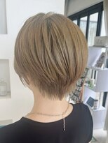 アブニールドール 大山台店&nbsp;ミルクティーカラー×ショートボブ