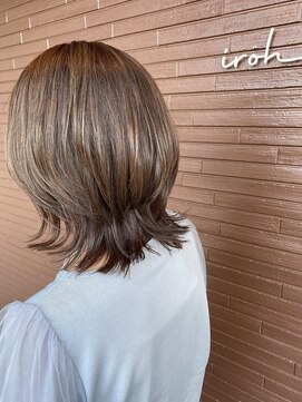 イロハ(iroh) レイヤースタイル/くびれヘア/艶カラー/頭浸浴