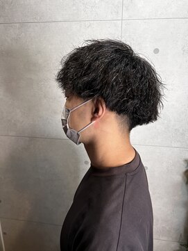 ニイチニドットラボ(212.LAB) 学生ツイスパ　学生向けパーマ