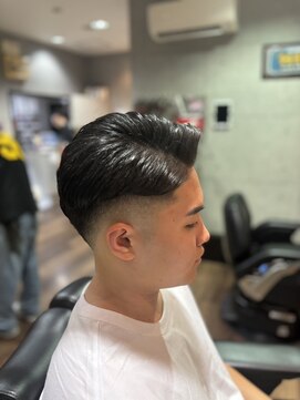 グロウヘアワークス(grow hair works) ツーブロック×スキンフェード