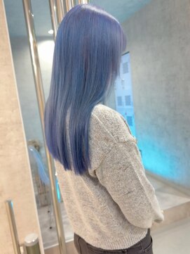 シー(shii..) 《shii..》#アイスブルー#ハイトーンカラー