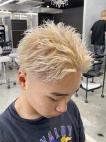 エデアンルクラ 下通(EDEAN Leclat)&nbsp;熊本メンズカラー ハイトーン ミルクティー スパイキー