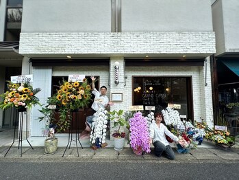 アザーハーフ(Other Half)の写真/【北山2分】理容×コーヒーの新スタイル。夫婦で営むバーバーとカフェがひとつになった居心地の良いお店◎