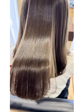 リバイブ ヘアー リュッカプラス(Revive Hair Lycka+) ♯敷戸【オリーブグレージュカラー】レイヤーカット