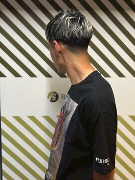 バーバーバー アカバネ(BARBER-BAR AKABANE) 大人のテーパーフェードスタイル