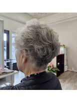 ブルーム(Bloom) ナチュラルパーマショートスタイル