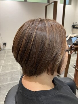 前下がりショートボブ