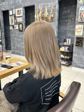 ラウル(Laulu) イメチェン/ピンクベージュ/アンブレラカラー/前髪/佐倉