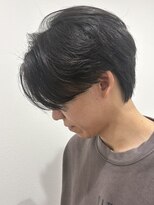 ヒュイル バイ ニアウ(Hwyl by Niau) MEN’S HAIR/サーフカール/刈り上げセンターパート/伊勢崎