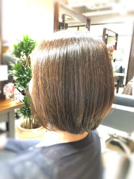 キャン 温品店(CAN) 【ＣＡＮ】大人女子におすすめ！前下がりグラデーションボブ