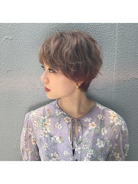 アリーズ シブヤ(ALLYS shibuya) ラベンダーアッシュ  ふわふわボブ 束感ショート 刈り上げ女子